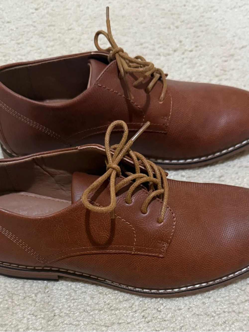 Men's Classic Tan Derby Shoes